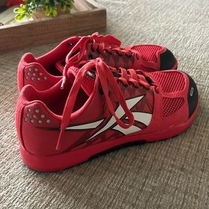 New w/o tags Reebok Nano 2, red and black, 6.5 women’s